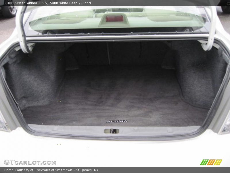 Satin White Pearl / Blond 2006 Nissan Altima 2.5 S