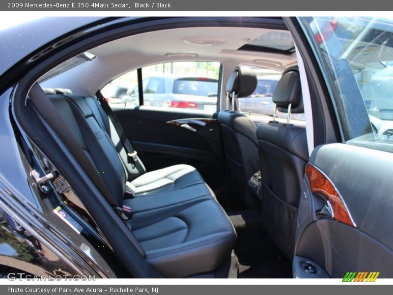 Black / Black 2009 Mercedes-Benz E 350 4Matic Sedan