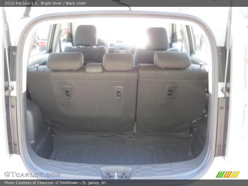 Bright Silver / Black Cloth 2010 Kia Soul 1.6