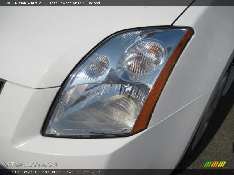Fresh Powder White / Charcoal 2009 Nissan Sentra 2.0
