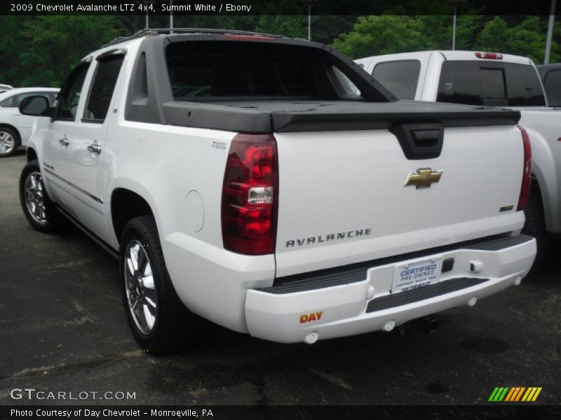 Summit White / Ebony 2009 Chevrolet Avalanche LTZ 4x4