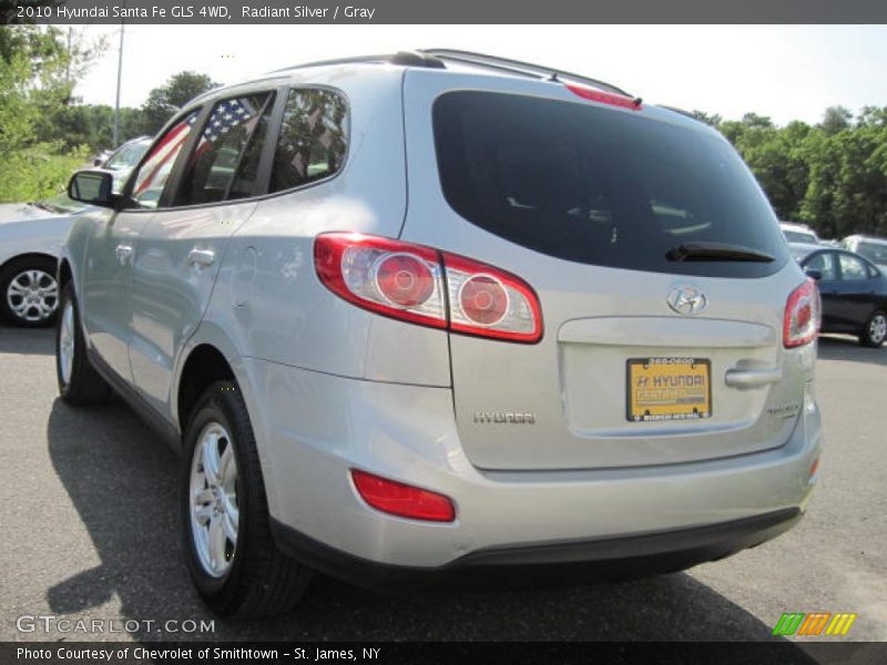 Radiant Silver / Gray 2010 Hyundai Santa Fe GLS 4WD