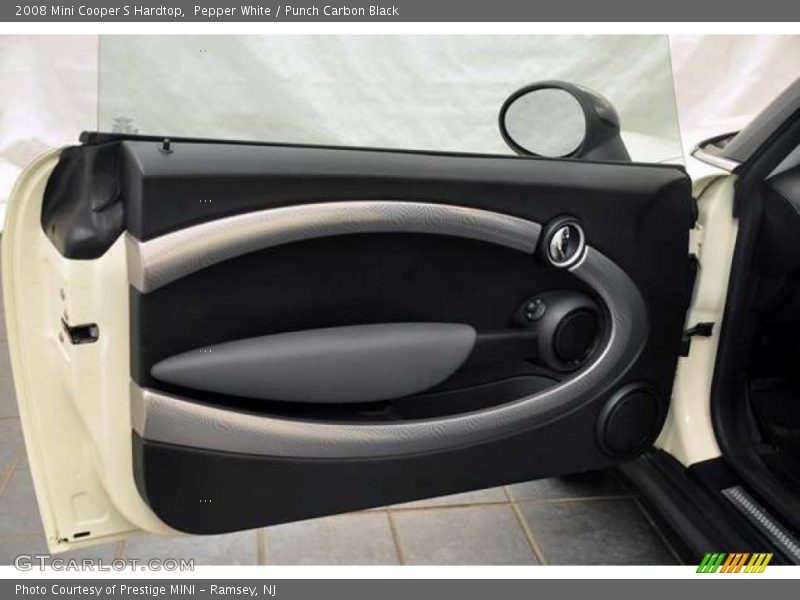 Pepper White / Punch Carbon Black 2008 Mini Cooper S Hardtop