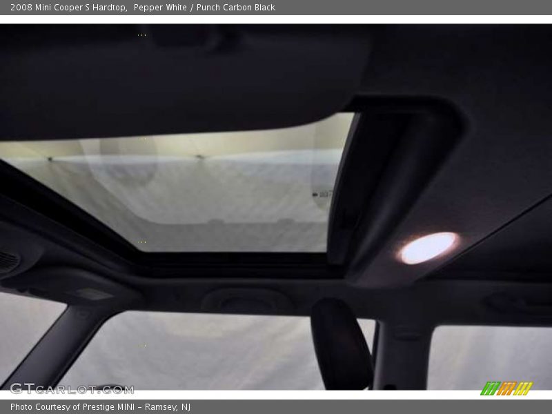 Pepper White / Punch Carbon Black 2008 Mini Cooper S Hardtop