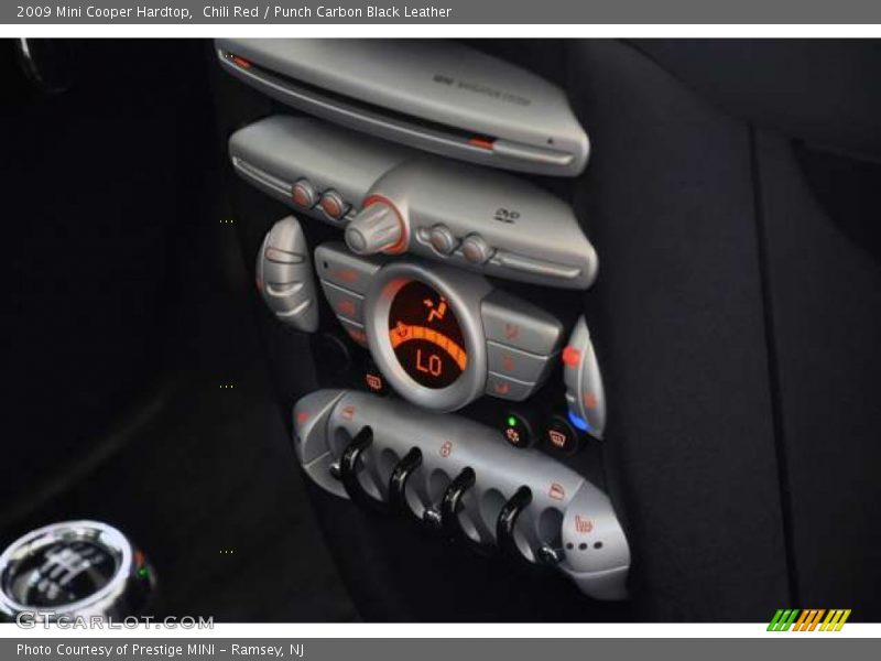 Chili Red / Punch Carbon Black Leather 2009 Mini Cooper Hardtop