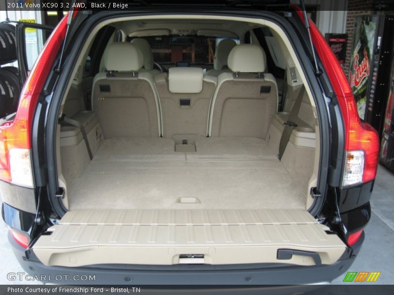 2011 XC90 3.2 AWD Trunk