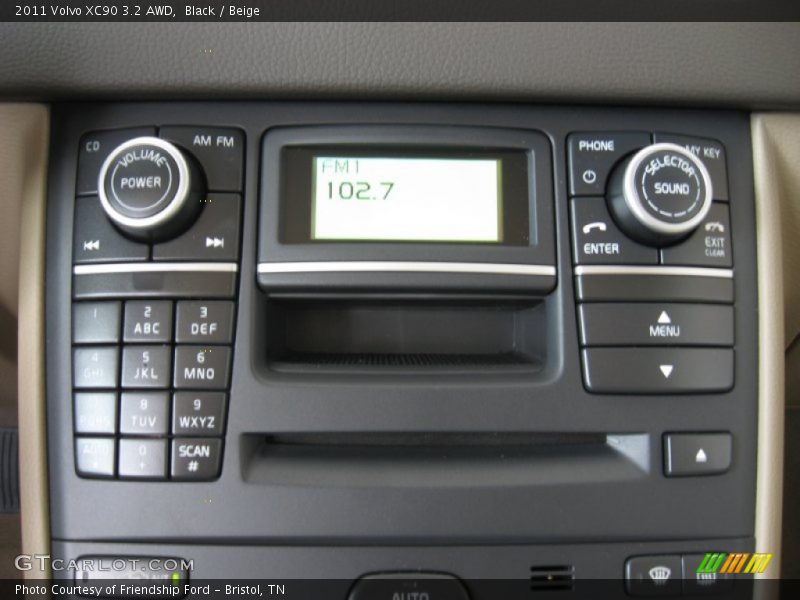 Controls of 2011 XC90 3.2 AWD