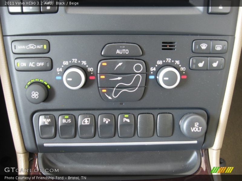 Controls of 2011 XC90 3.2 AWD