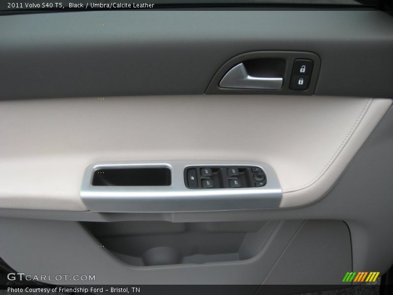 Black / Umbra/Calcite Leather 2011 Volvo S40 T5