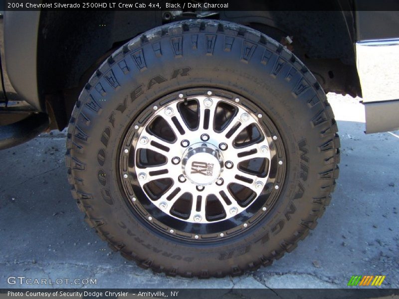 Custom Wheels of 2004 Silverado 2500HD LT Crew Cab 4x4