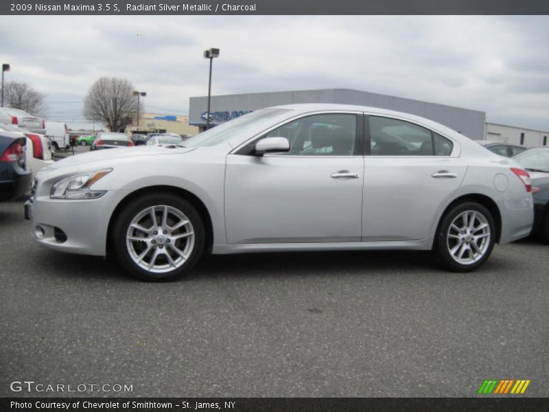 Radiant Silver Metallic / Charcoal 2009 Nissan Maxima 3.5 S