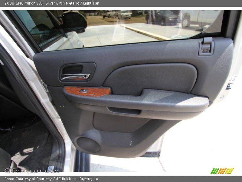 Silver Birch Metallic / Light Tan 2008 GMC Yukon SLE