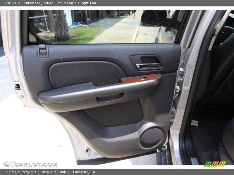 Silver Birch Metallic / Light Tan 2008 GMC Yukon SLE