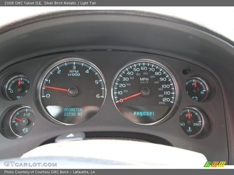 Silver Birch Metallic / Light Tan 2008 GMC Yukon SLE