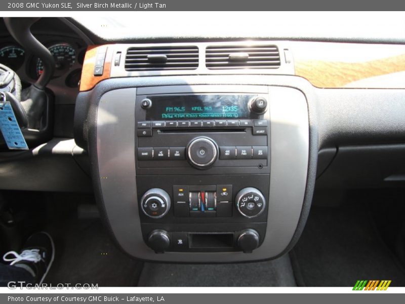 Silver Birch Metallic / Light Tan 2008 GMC Yukon SLE