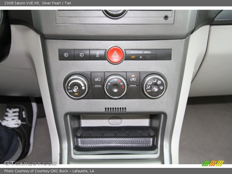 Silver Pearl / Tan 2008 Saturn VUE XR