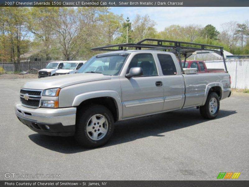 Front 3/4 View of 2007 Silverado 1500 Classic LT Extended Cab 4x4