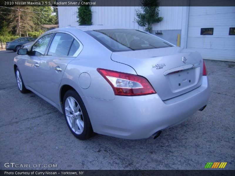 Radiant Silver / Charcoal 2010 Nissan Maxima 3.5 S