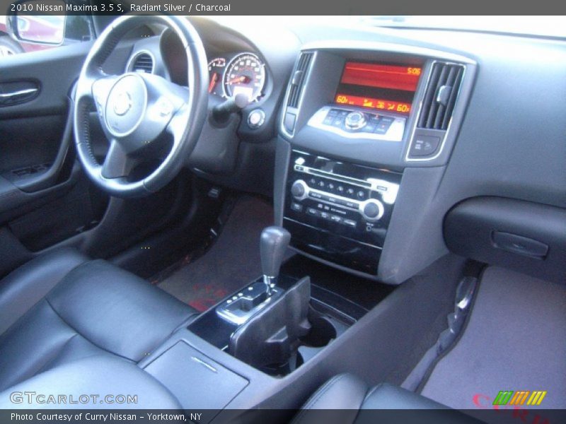 Radiant Silver / Charcoal 2010 Nissan Maxima 3.5 S