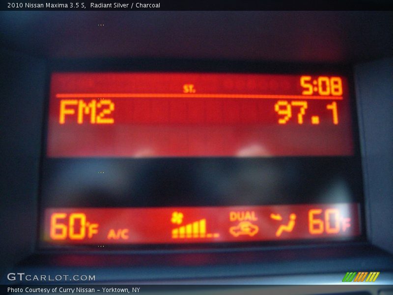 Radiant Silver / Charcoal 2010 Nissan Maxima 3.5 S