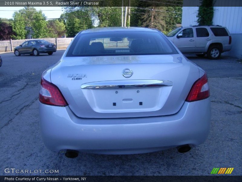 Radiant Silver / Charcoal 2010 Nissan Maxima 3.5 S
