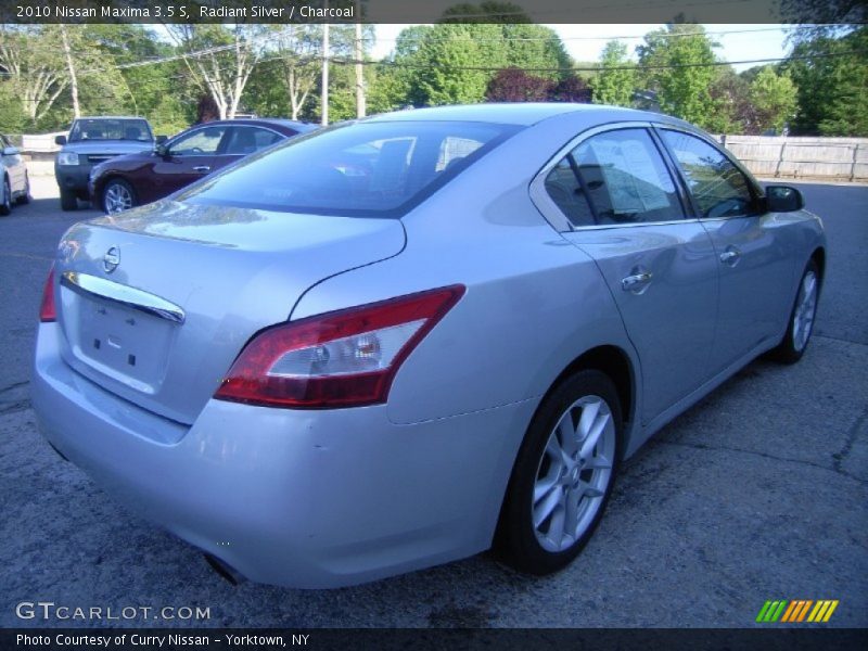 Radiant Silver / Charcoal 2010 Nissan Maxima 3.5 S