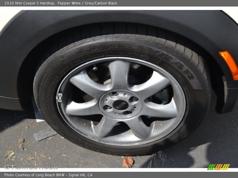 Pepper White / Grey/Carbon Black 2010 Mini Cooper S Hardtop