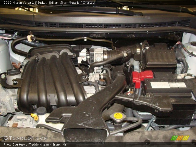 Brilliant Silver Metallic / Charcoal 2010 Nissan Versa 1.6 Sedan