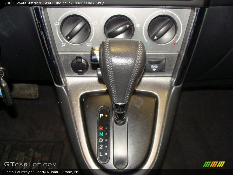  2005 Matrix XR AWD 4 Speed Automatic Shifter