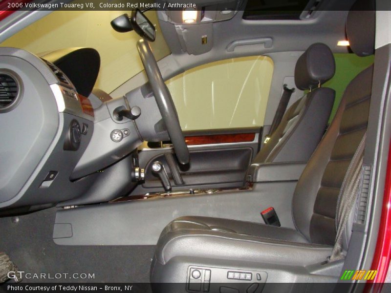  2006 Touareg V8 Anthracite Interior