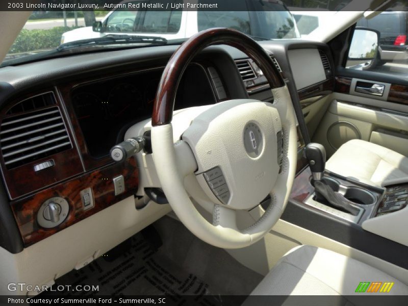  2003 Navigator Luxury Steering Wheel