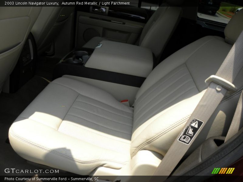 Autumn Red Metallic / Light Parchment 2003 Lincoln Navigator Luxury