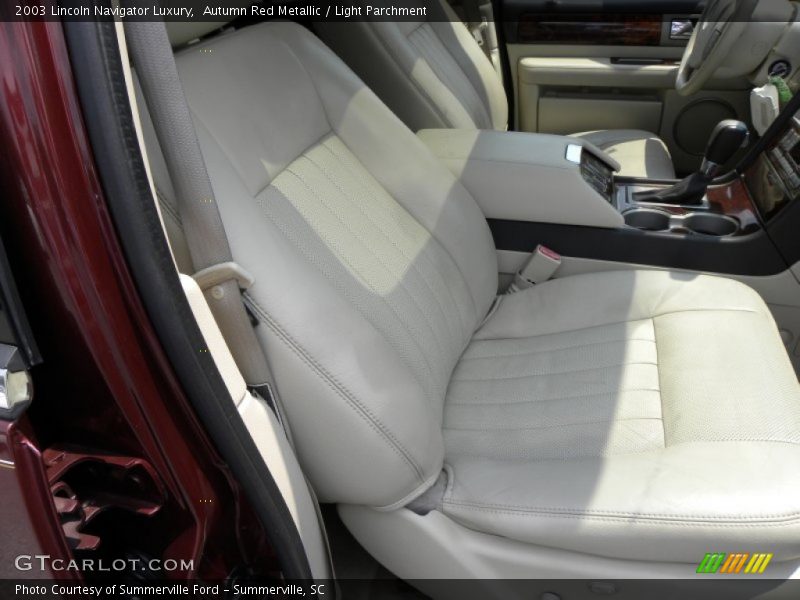 Autumn Red Metallic / Light Parchment 2003 Lincoln Navigator Luxury