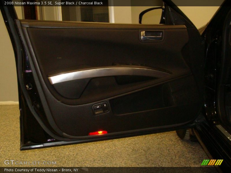 Super Black / Charcoal Black 2008 Nissan Maxima 3.5 SE