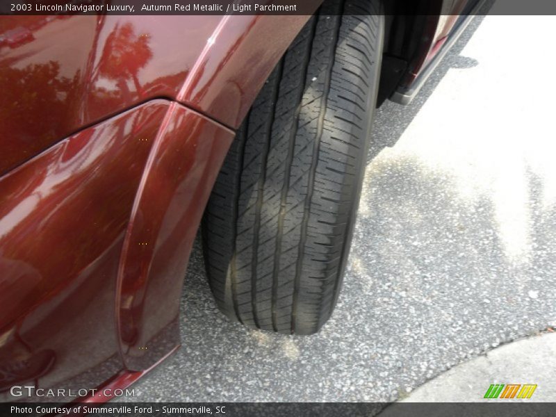 Autumn Red Metallic / Light Parchment 2003 Lincoln Navigator Luxury