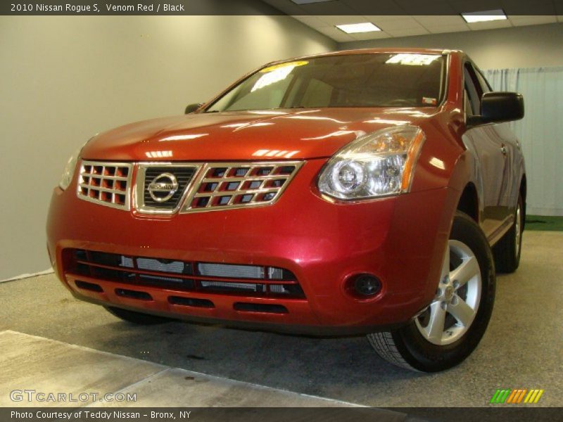 Venom Red / Black 2010 Nissan Rogue S