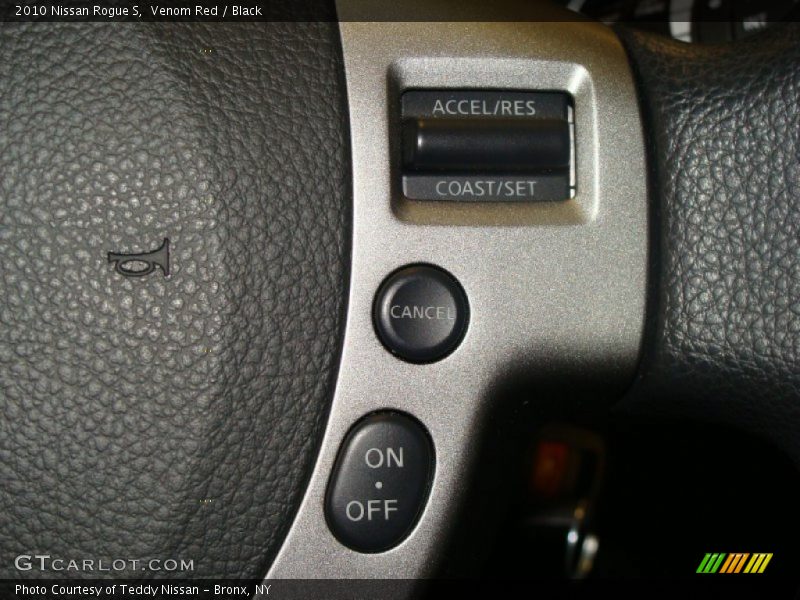 Venom Red / Black 2010 Nissan Rogue S