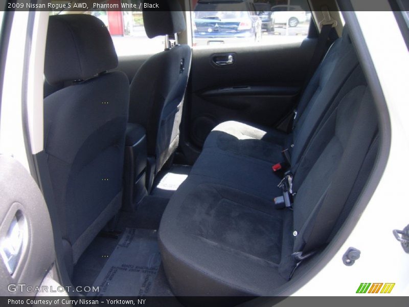 Phantom White / Black 2009 Nissan Rogue S AWD