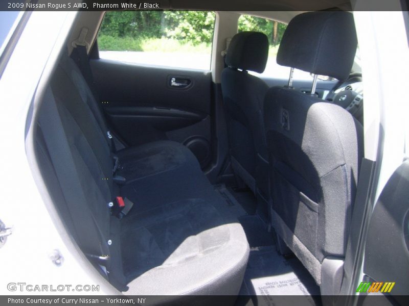 Phantom White / Black 2009 Nissan Rogue S AWD
