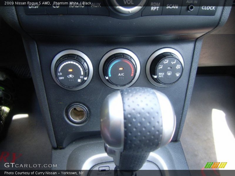 Phantom White / Black 2009 Nissan Rogue S AWD
