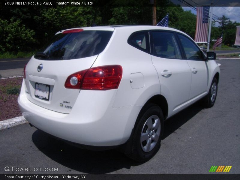Phantom White / Black 2009 Nissan Rogue S AWD