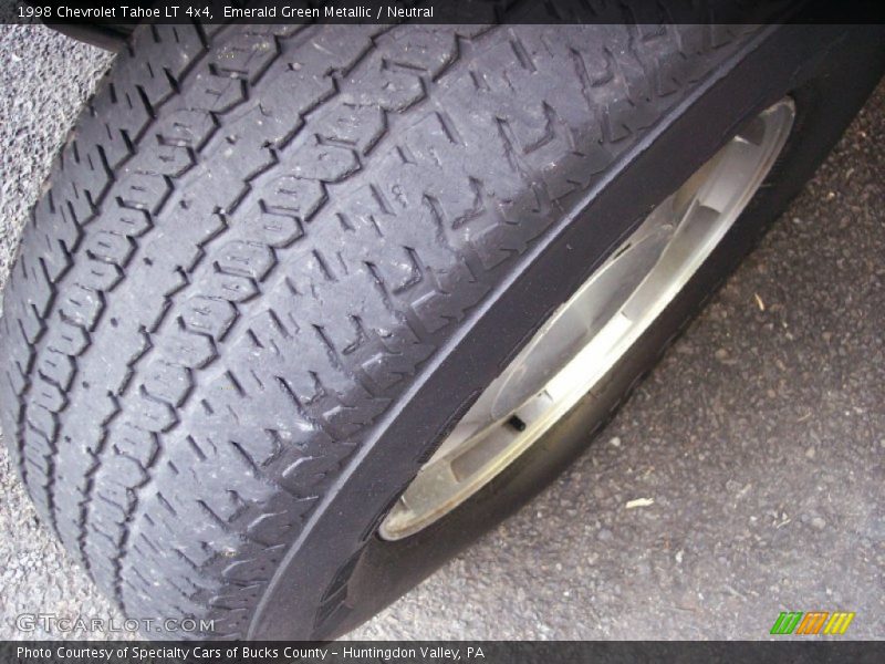 Emerald Green Metallic / Neutral 1998 Chevrolet Tahoe LT 4x4