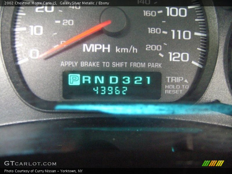Galaxy Silver Metallic / Ebony 2002 Chevrolet Monte Carlo LS