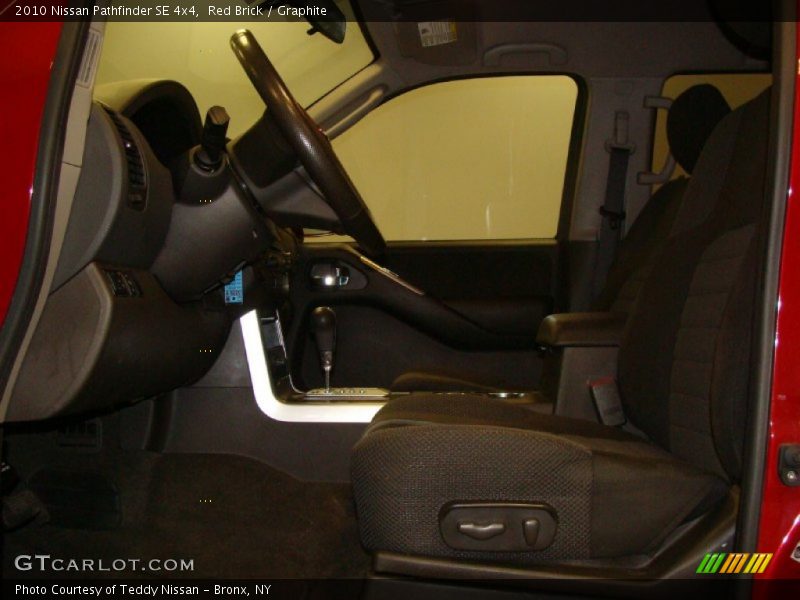 Red Brick / Graphite 2010 Nissan Pathfinder SE 4x4