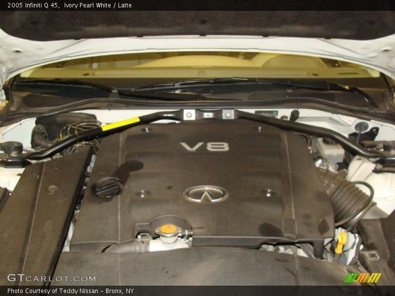 Ivory Pearl White / Latte 2005 Infiniti Q 45
