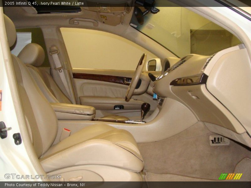 Ivory Pearl White / Latte 2005 Infiniti Q 45