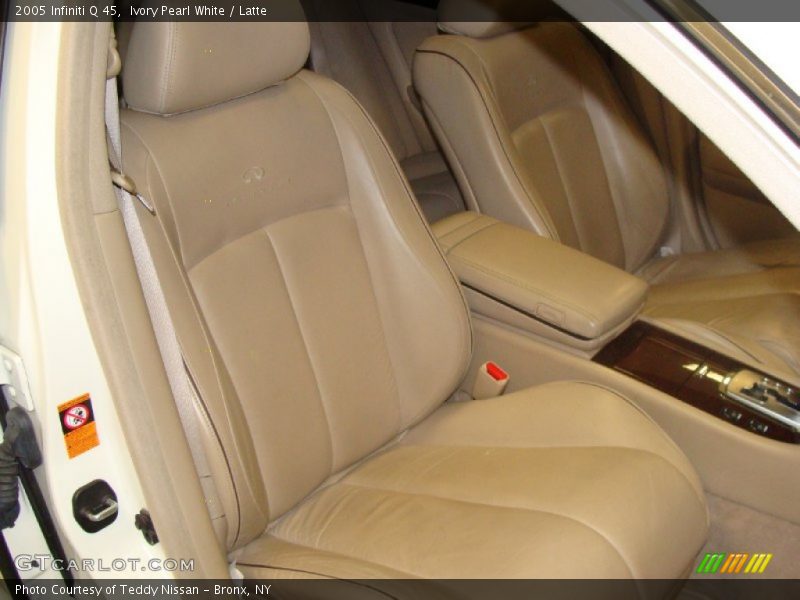Ivory Pearl White / Latte 2005 Infiniti Q 45