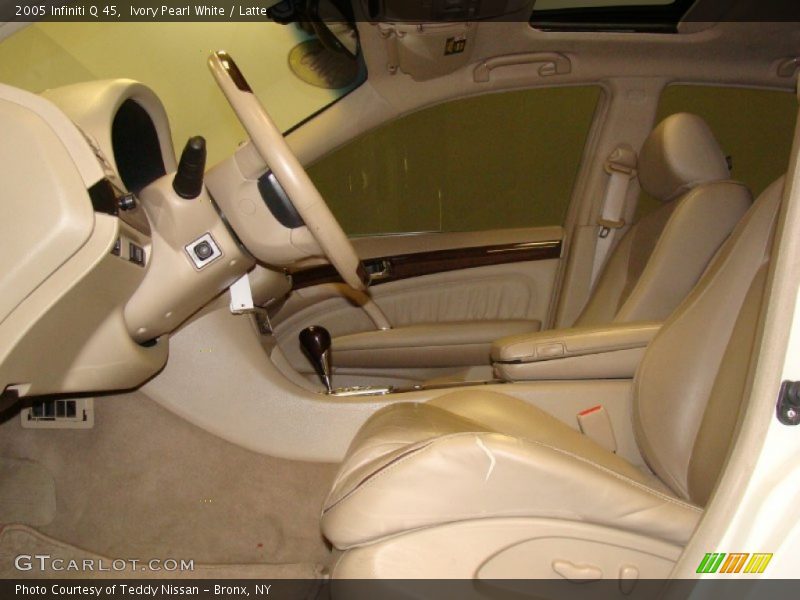 Ivory Pearl White / Latte 2005 Infiniti Q 45