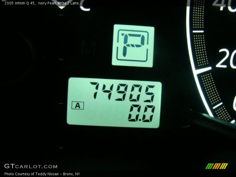Ivory Pearl White / Latte 2005 Infiniti Q 45