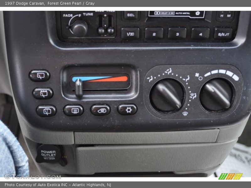 Forest Green Pearl / Gray 1997 Dodge Caravan